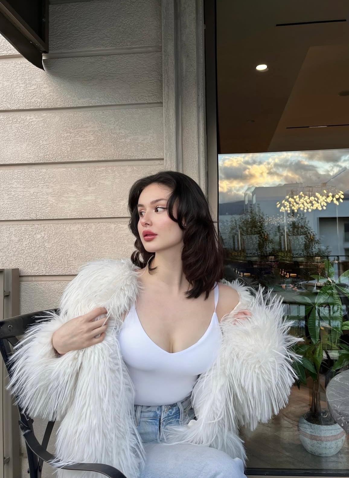 Kestanealan Aşk Dolu Bir Kadın Bayan Escort Hanzade