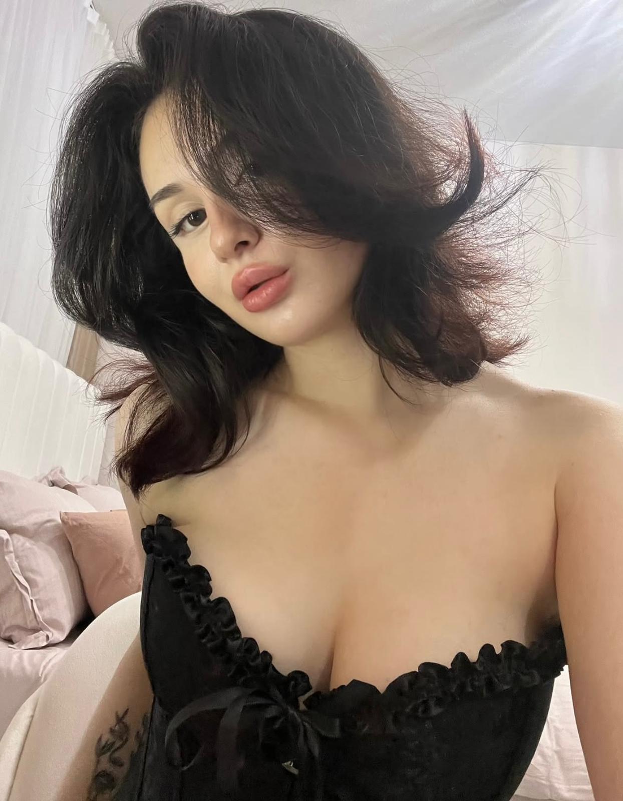 Sırtoba Eve Gelen Bayan Escort Hale