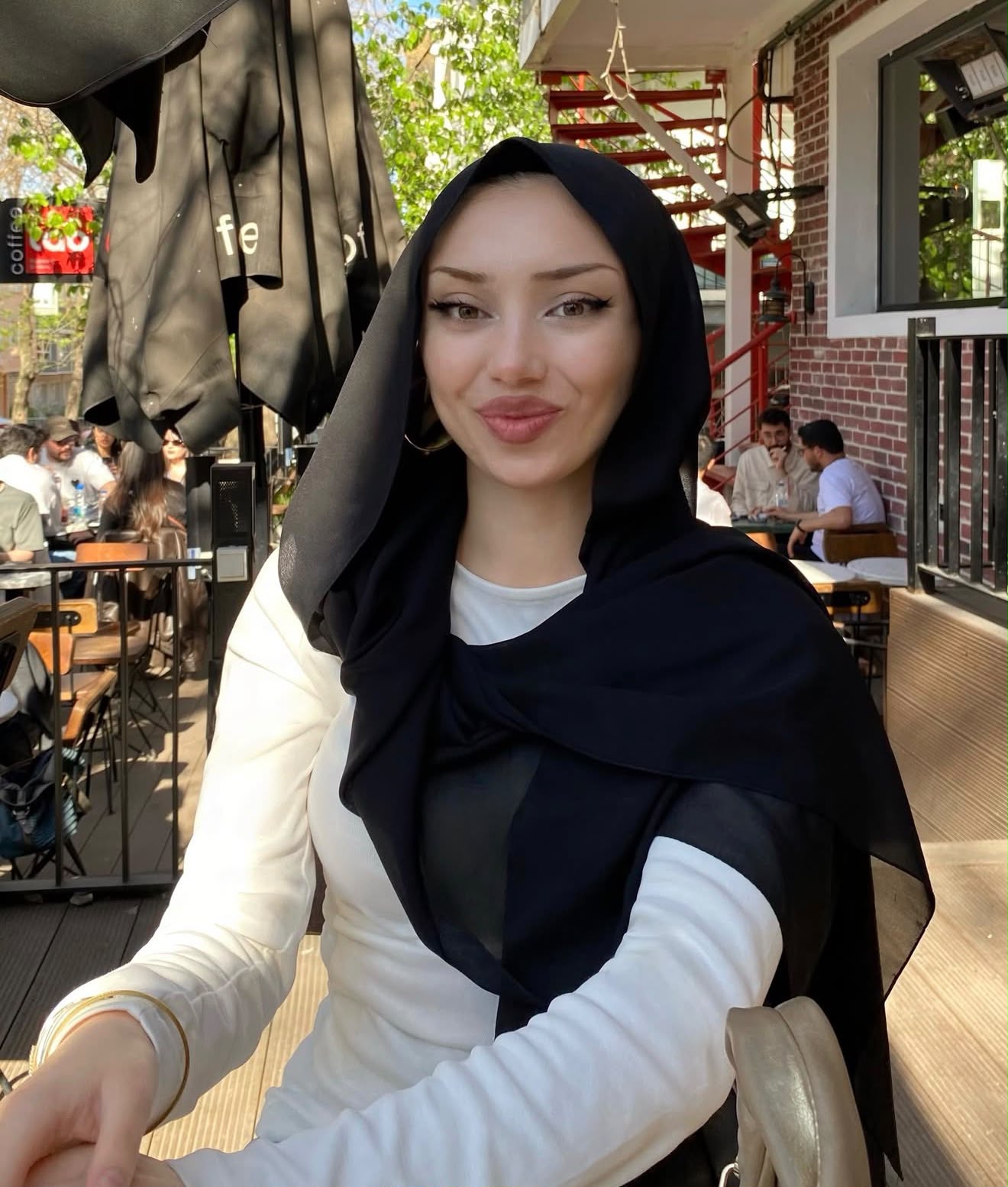 Şenköy Duygusal Kadın Escort Bayan Melike